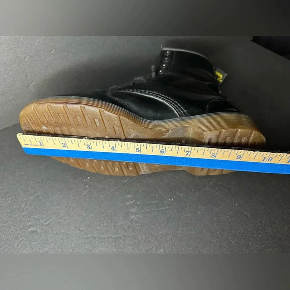 Dr Martens England Made Black Combat Boot 10 Eye Thrashed Street Lace Up - Picture 9 of 13